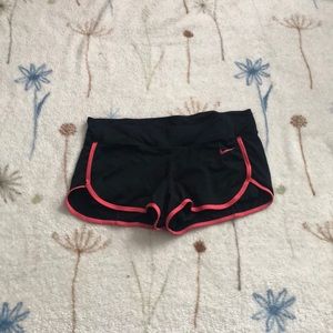 Women’s large Nike dri-fit shorts